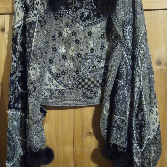 Kashmiri Wool Shawl - Embroidery Accent with Faux Fur at Collar - Picture 6 of 9
